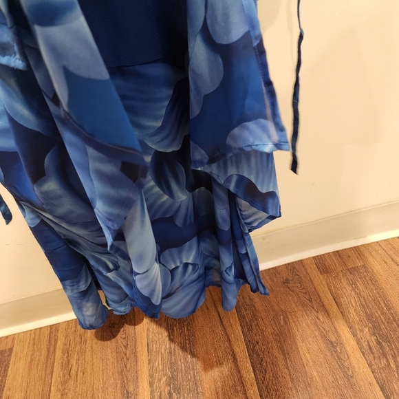 MINT JULEP Plus Size Floral Blue Maxi Dress size 3X - Picture 9 of 13